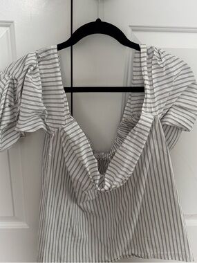 1.STATE White & Gray Striped Puff-Sleeve Top